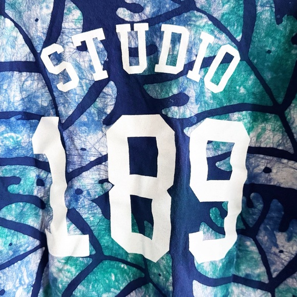 Studio 189 T-shirt - Picture 6 of 10